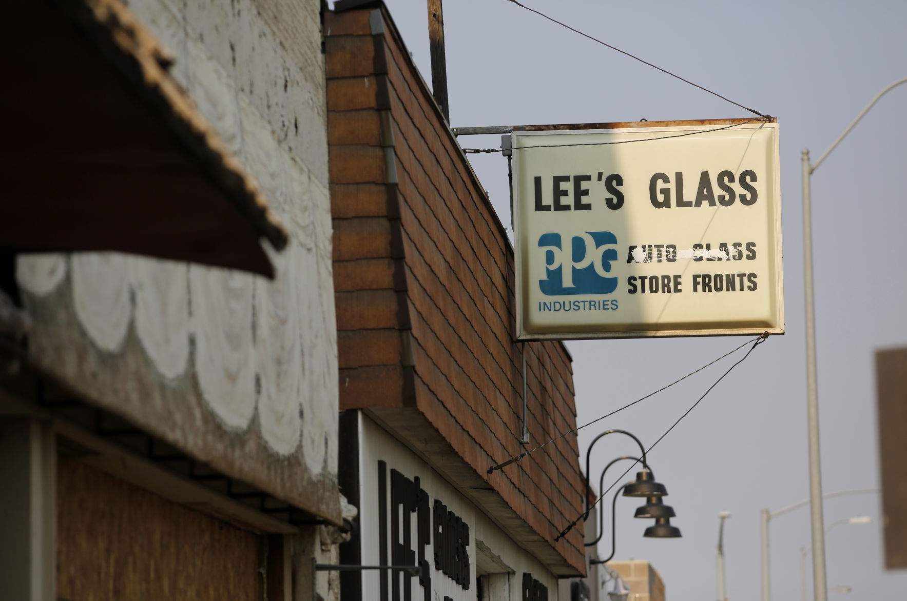 Closed: Lee's Glass